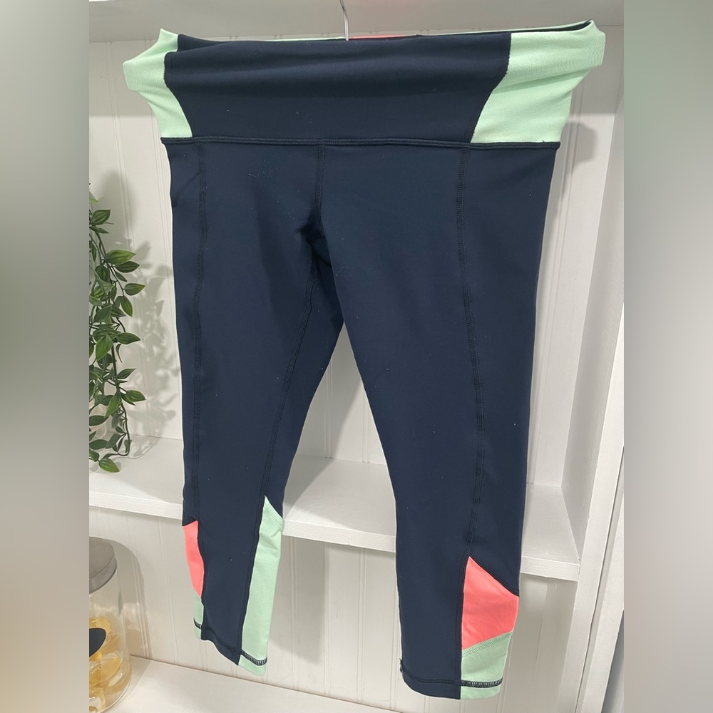 4 LULULEMON Embody Crop Yoga Leggings Running Summer